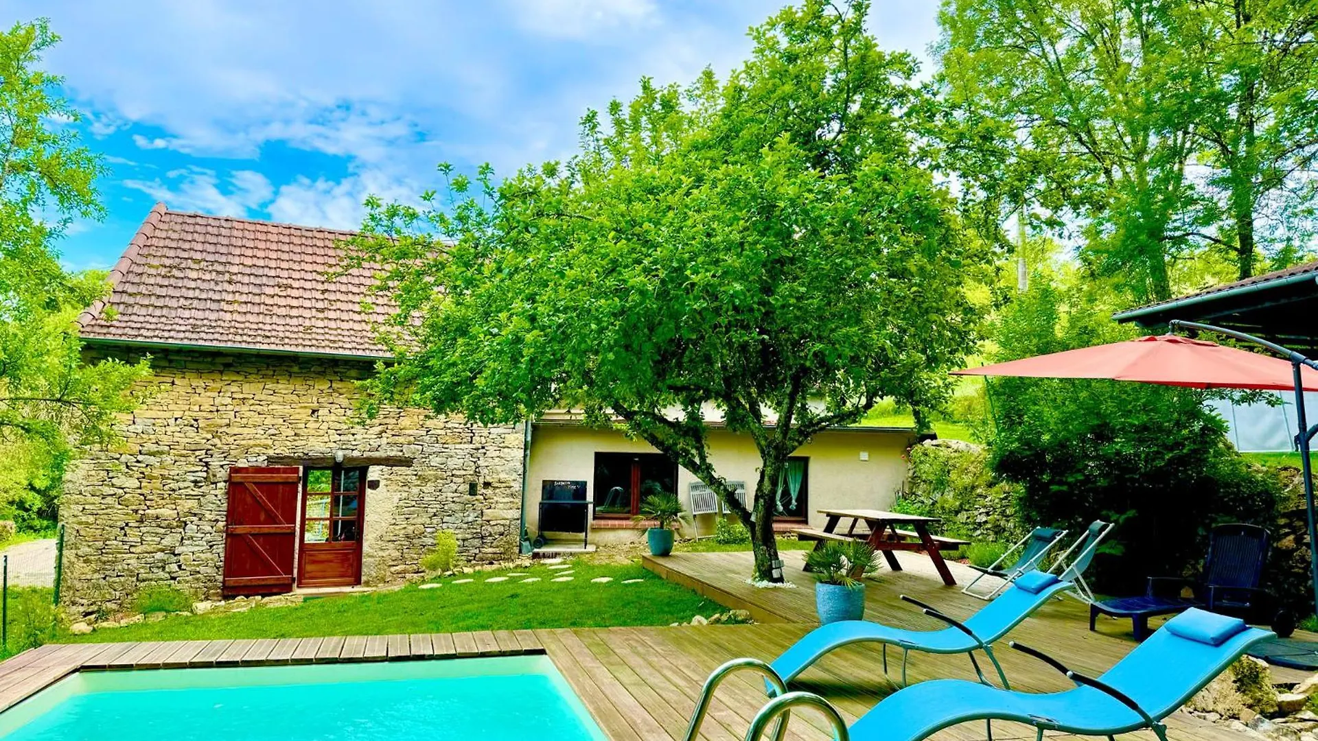 Country house La Combe Aux Oiseaux Guest House Villefranche-de-Rouergue